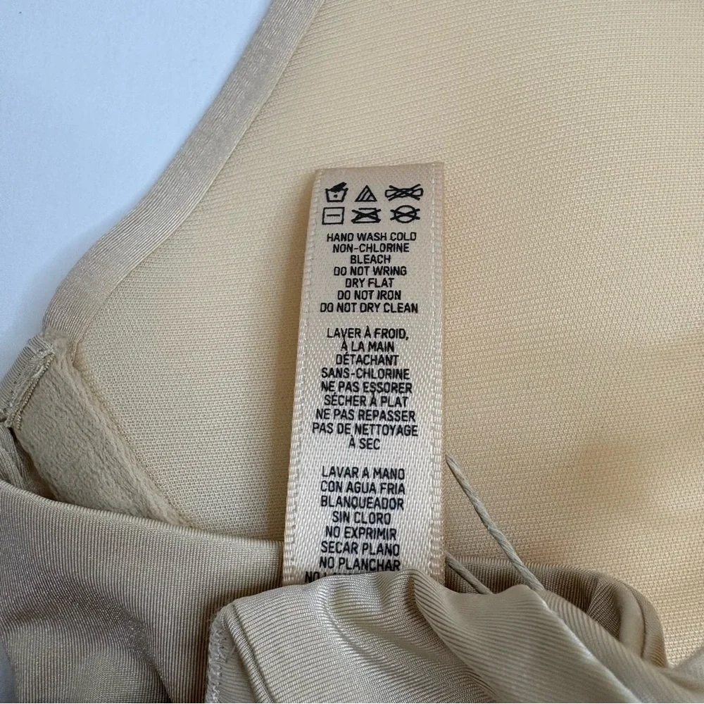 New Skims Weightless Demi Bra Size 34 B Sand Beige Underwire NWT - Picture 10 of 11